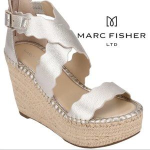 Marc Fisher Calita Silver Metallic Platform Wedge Espadrille Sandals Size 8